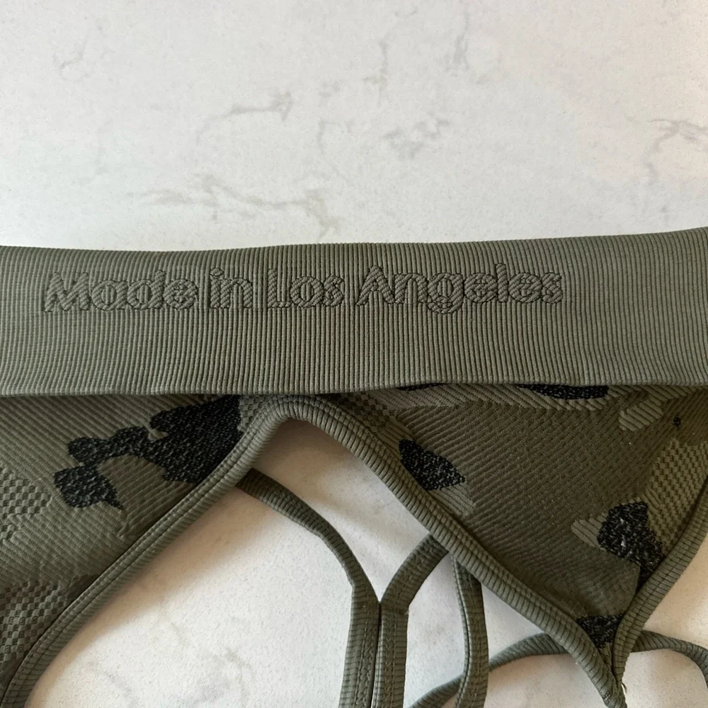 Avocado Women's M/L Olive Night Camo Bra‎ Sports Bra Padded